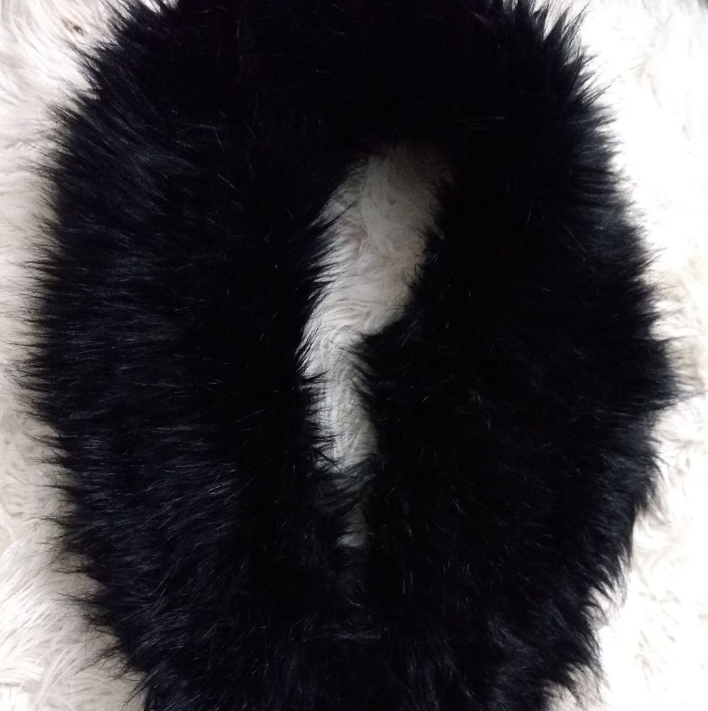 Faux fur scarf